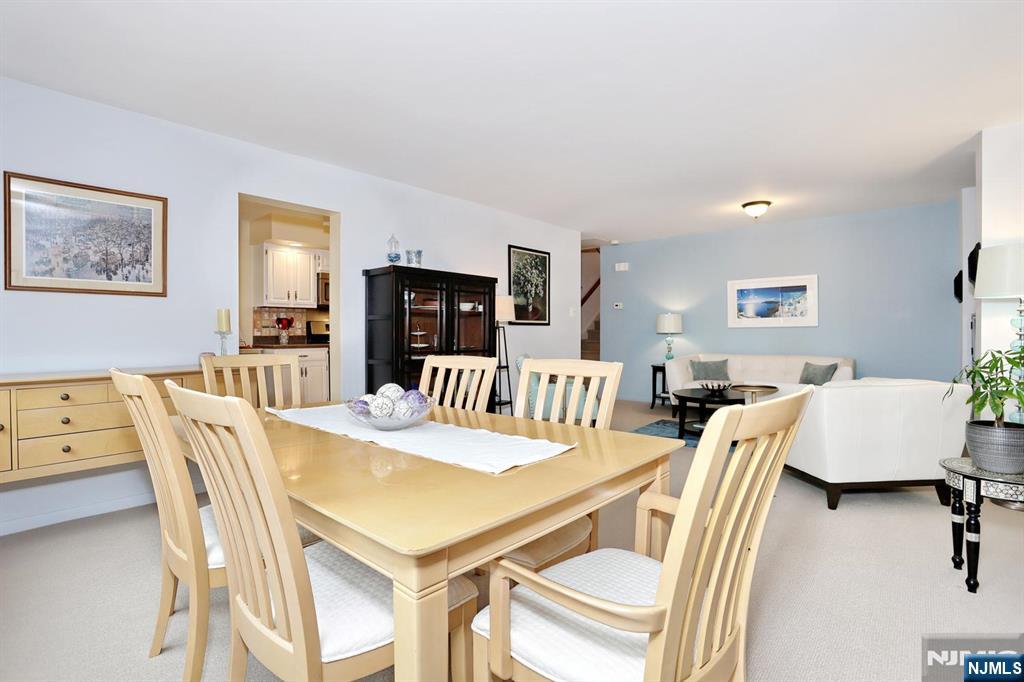 164 Winchester Court Property Photo 12