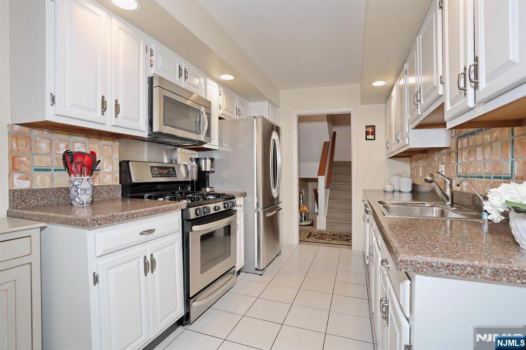 164 Winchester Court Property Photo 13