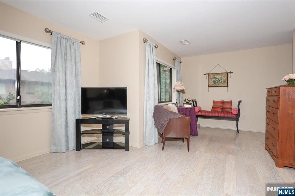 164 Winchester Court Property Photo 21