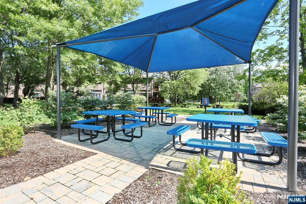 164 Winchester Court Property Photo 31