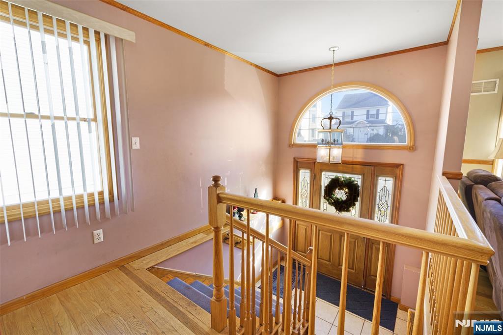 17 Pleasant Property Photo 2