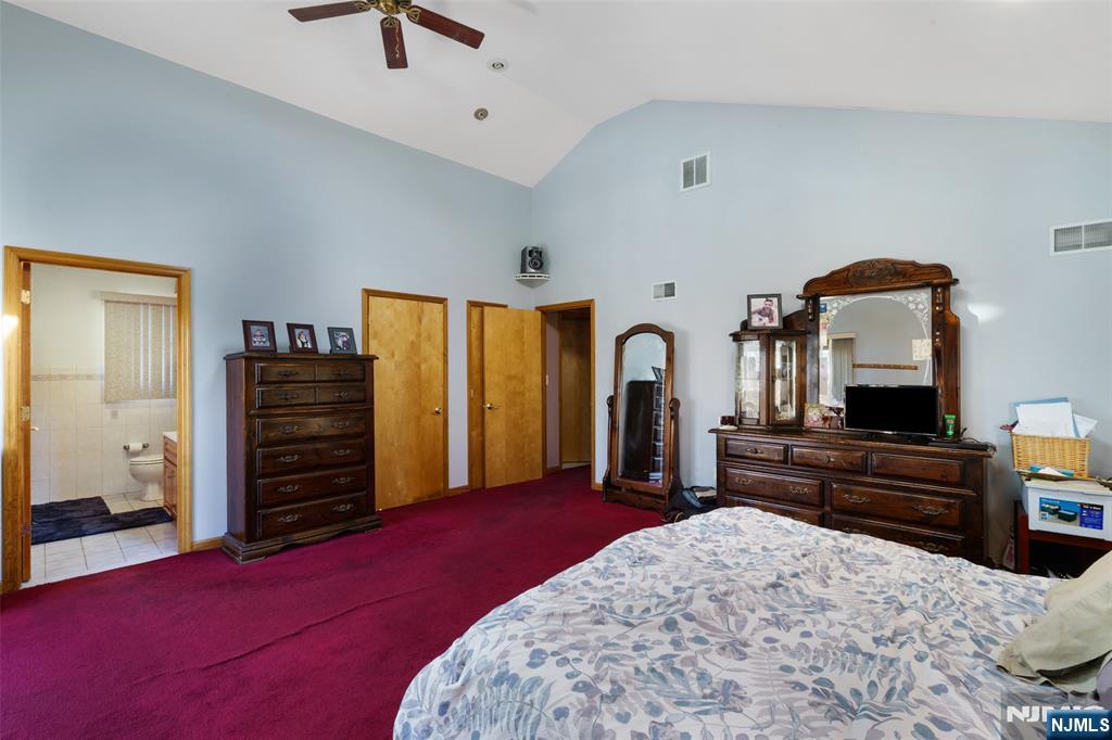 17 Pleasant Property Photo 20