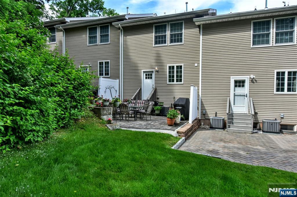 451 Springfield Avenue 111 Property Photo 29