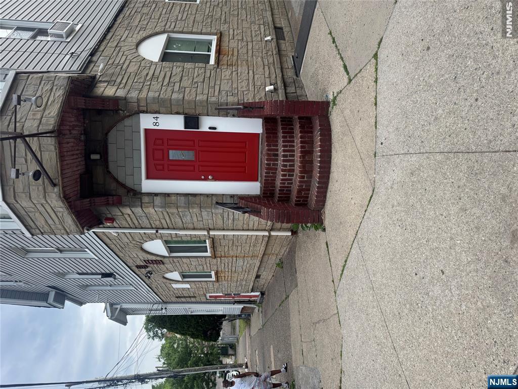 84-88 Jefferson Street Property Photo 1