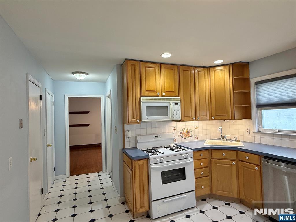 409 Cleveland Avenue 1f Property Photo 4
