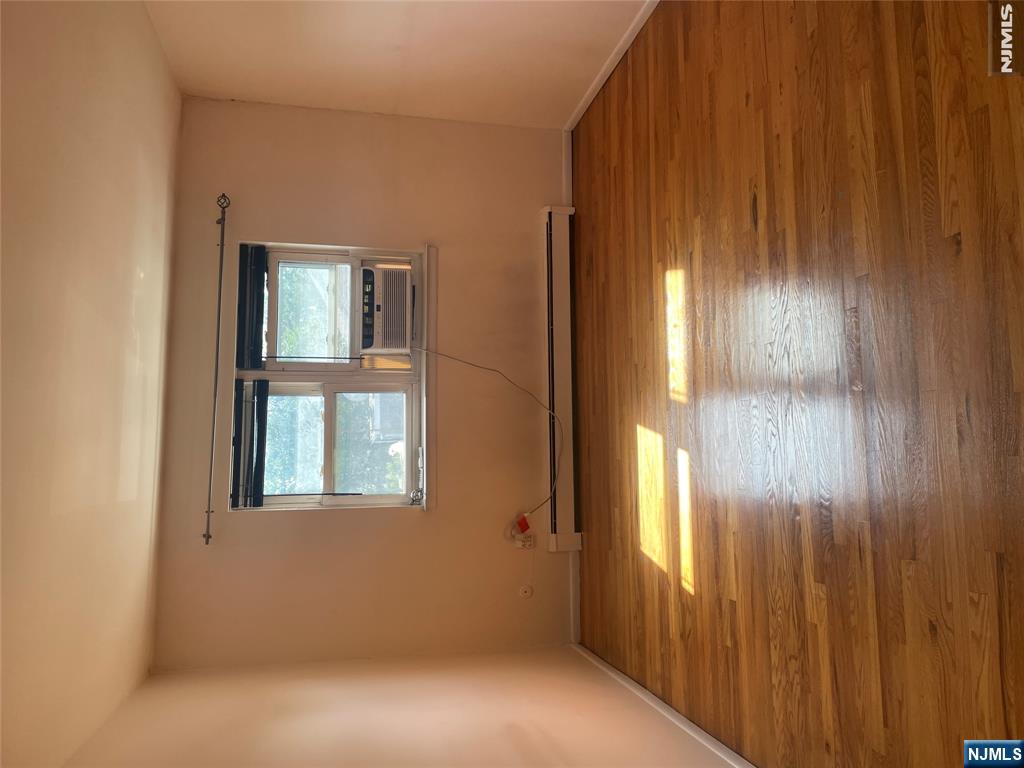1-18 Virginia Drive 118b Property Photo 6