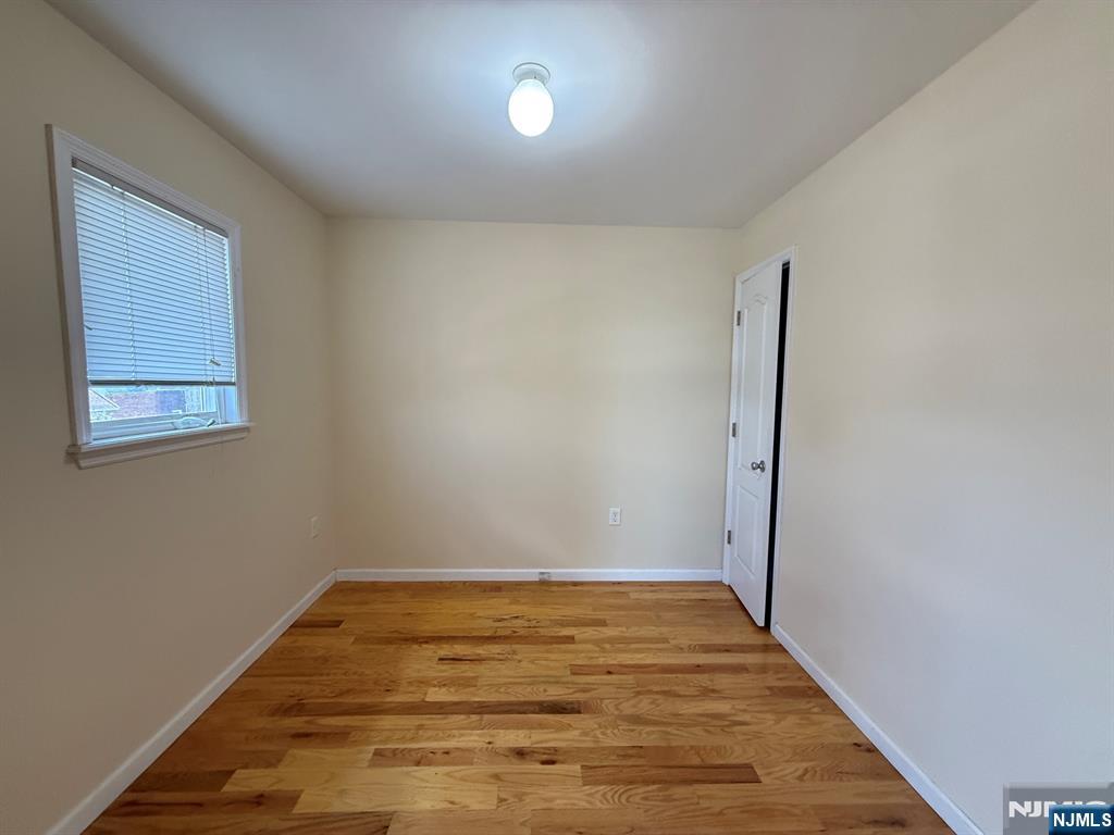 77 Forest Street (2f) Property Photo 3