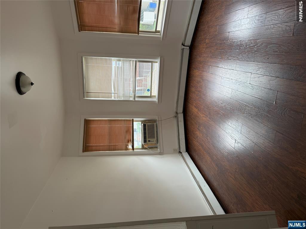 103-105 Devon 1r Property Photo 2