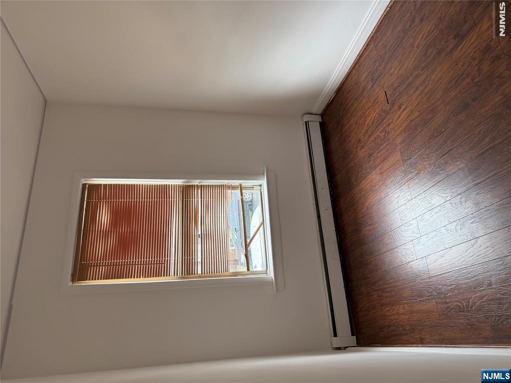 103-105 Devon 1r Property Photo 4