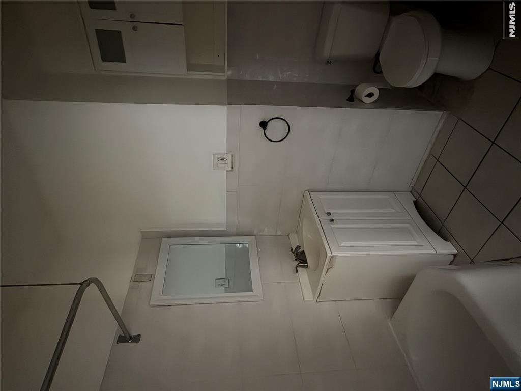 103-105 Devon 1r Property Photo 11