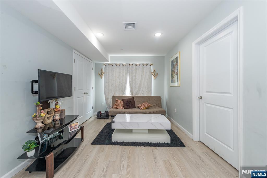 59 Mercer Street Property Photo 8