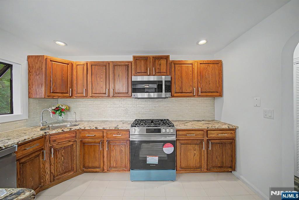 433 Louisa Avenue Property Photo 12