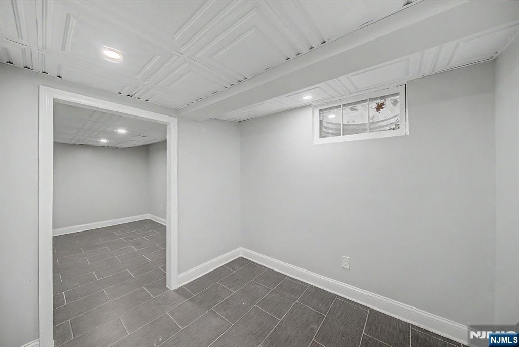 433 Louisa Avenue Property Photo 35