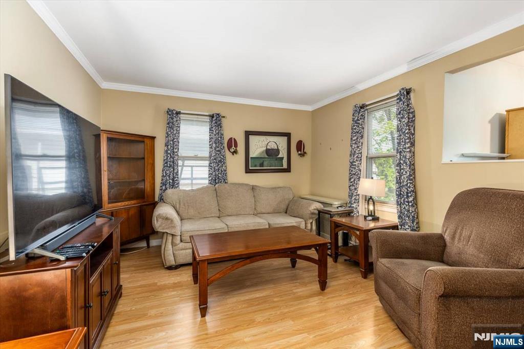 567 Fern Avenue Property Photo 9