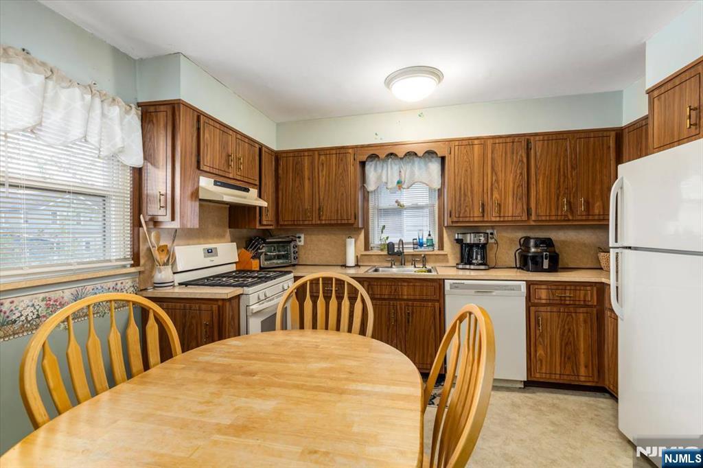 567 Fern Avenue Property Photo 11
