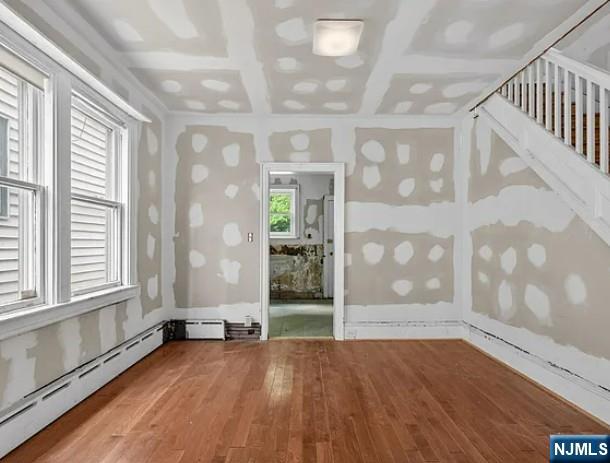 6104 Monitor Place Property Photo 2