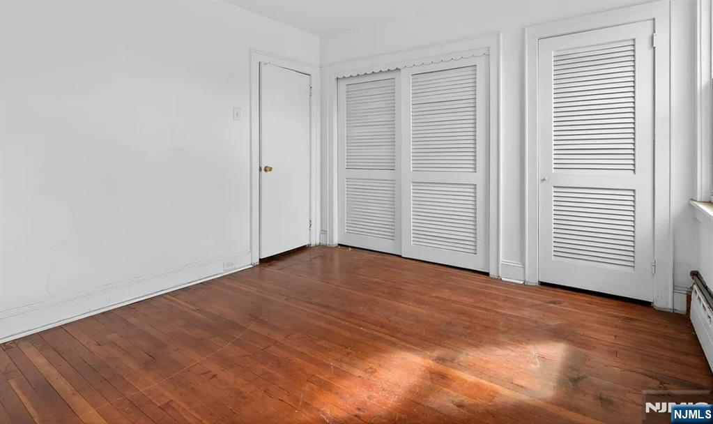 6104 Monitor Place Property Photo 8