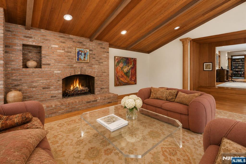 34 Cambridge Way Property Photo 9