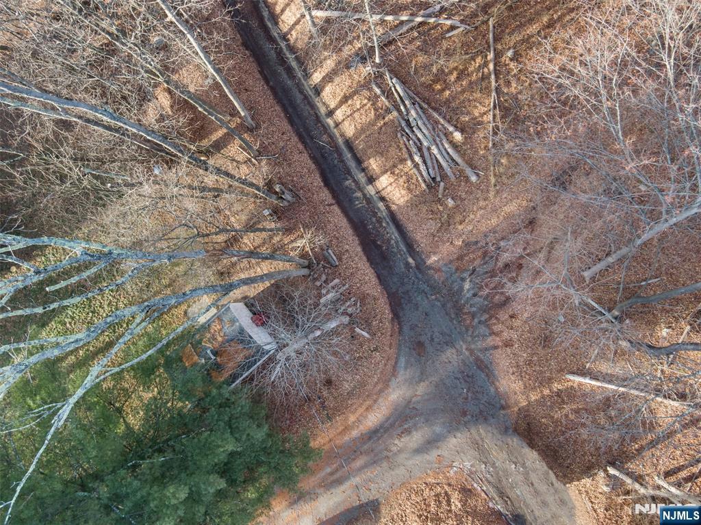 2046 Macopin Property Photo 6