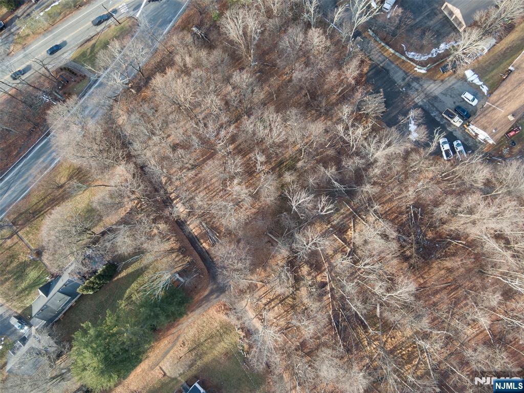 2046 Macopin Property Photo 8