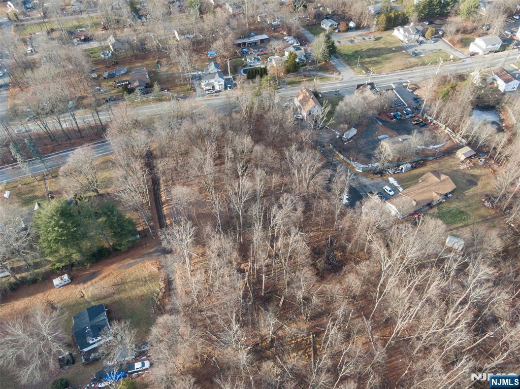 2046 Macopin Property Photo 10