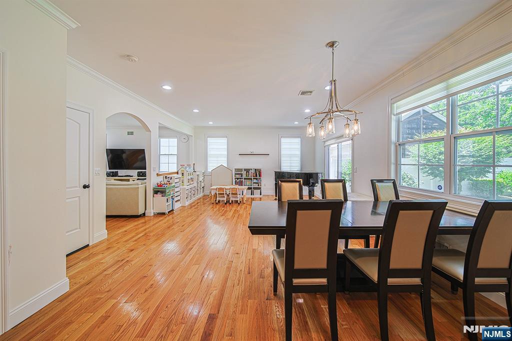 17 E Fairmount Avenue Property Photo 12