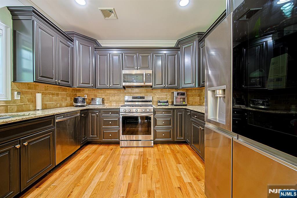 17 E Fairmount Avenue Property Photo 14