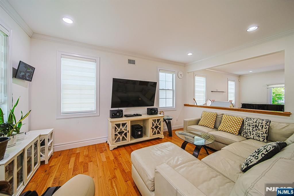 17 E Fairmount Avenue Property Photo 19