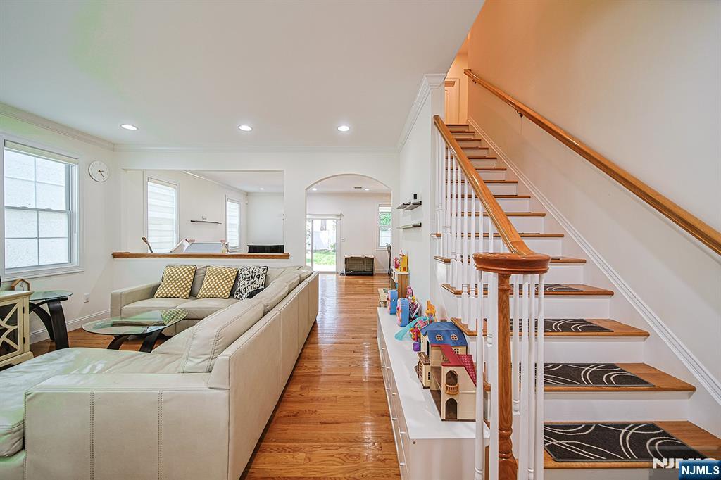 17 E Fairmount Avenue Property Photo 20