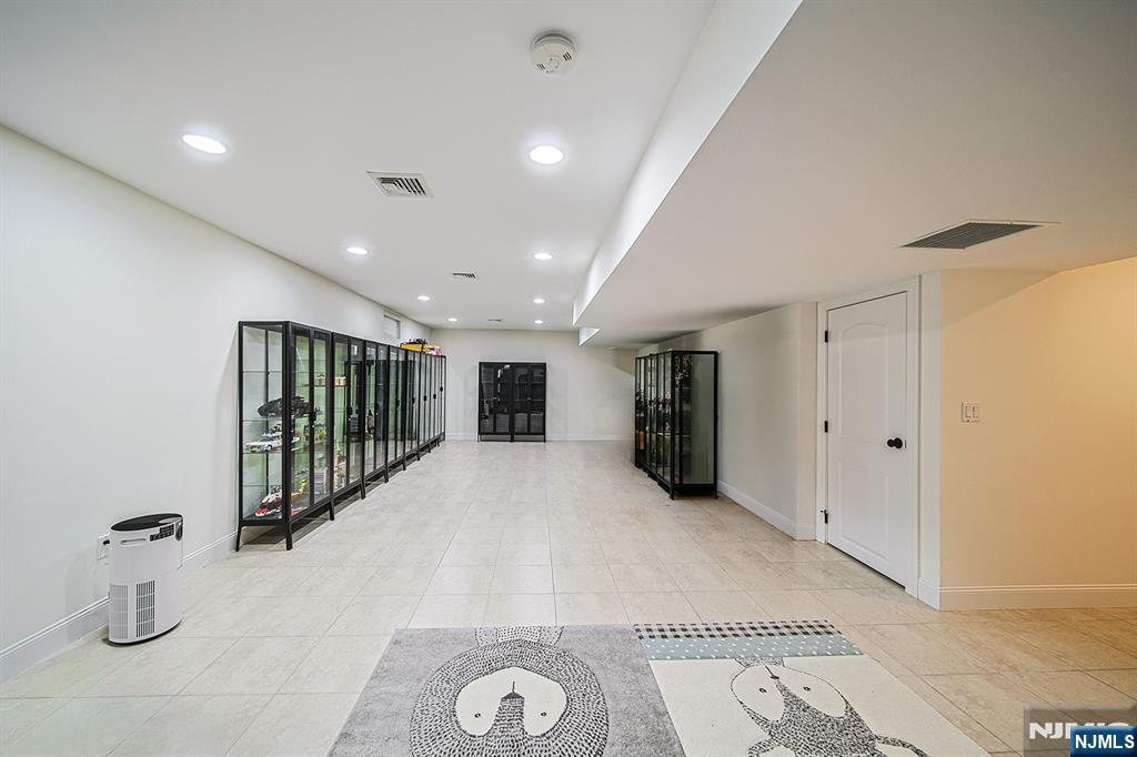17 E Fairmount Avenue Property Photo 22