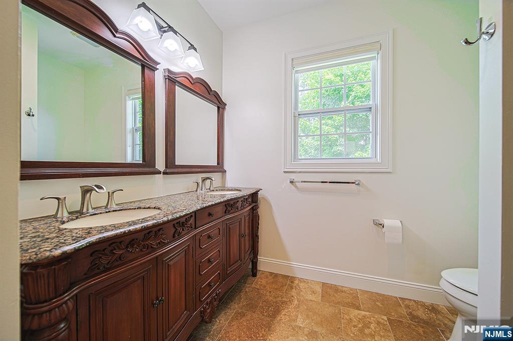 17 E Fairmount Avenue Property Photo 27