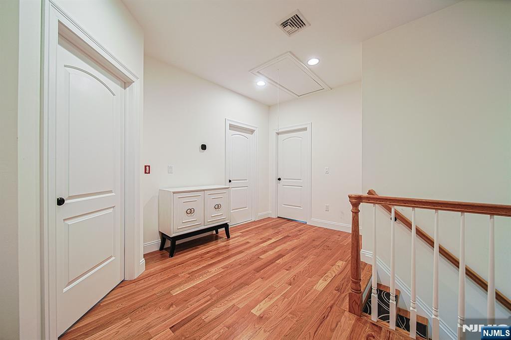 17 E Fairmount Avenue Property Photo 40