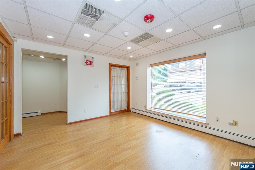 548 Franklin Avenue Suite 1 Property Photo 4