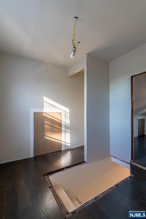 446 24th Street Property Photo 6