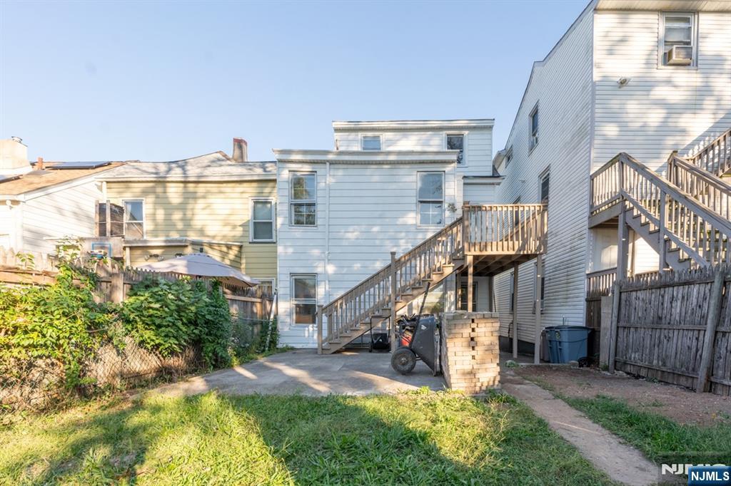 446 24th Street Property Photo 13