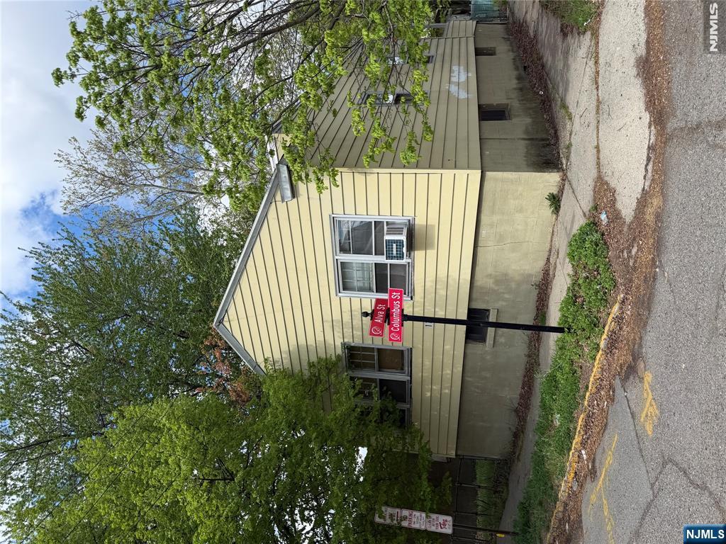 39 Columbus Street Property Photo 1