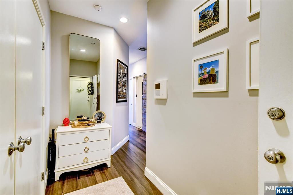 689 Luis Munoz Marin Boulevard 1010 Property Photo 4