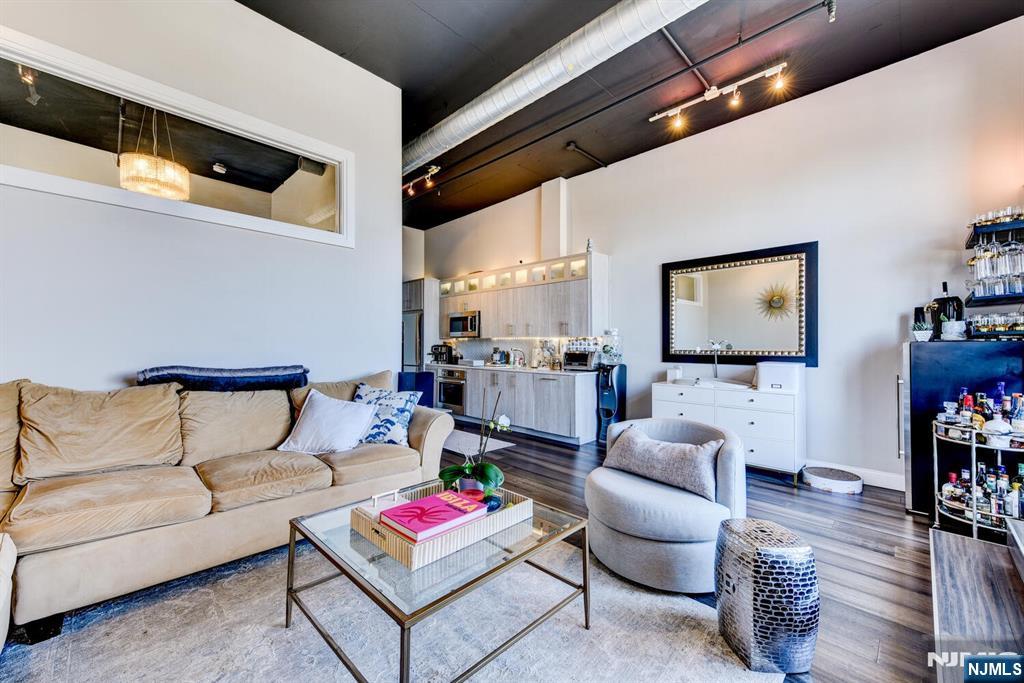 689 Luis Munoz Marin Boulevard 1010 Property Photo 14