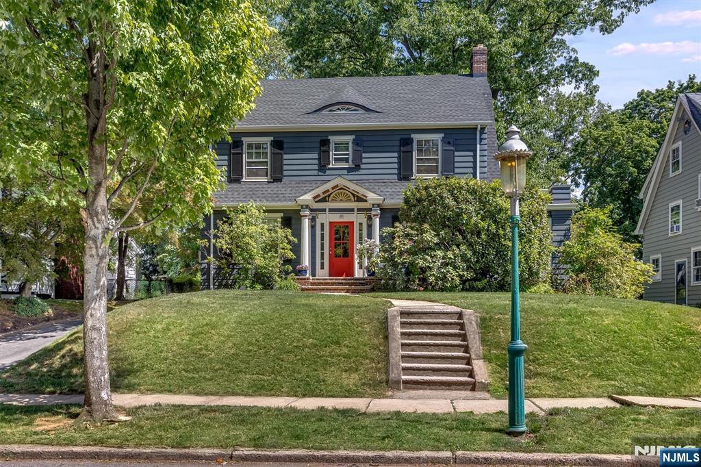 85 Hawthorne Avenue Property Photo 1