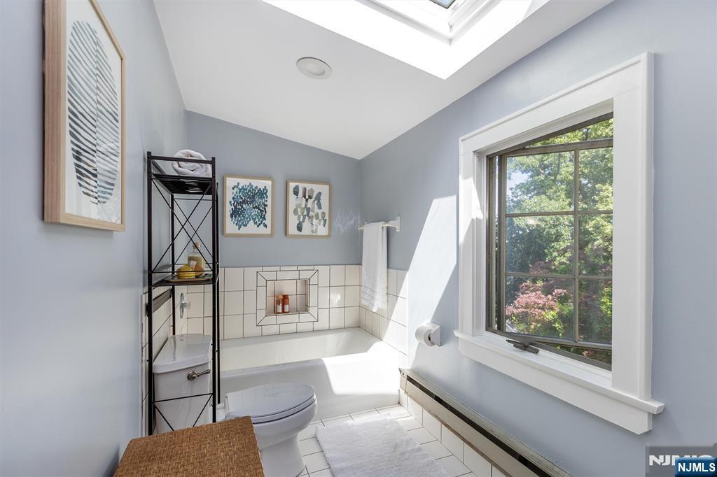 85 Hawthorne Avenue Property Photo 38
