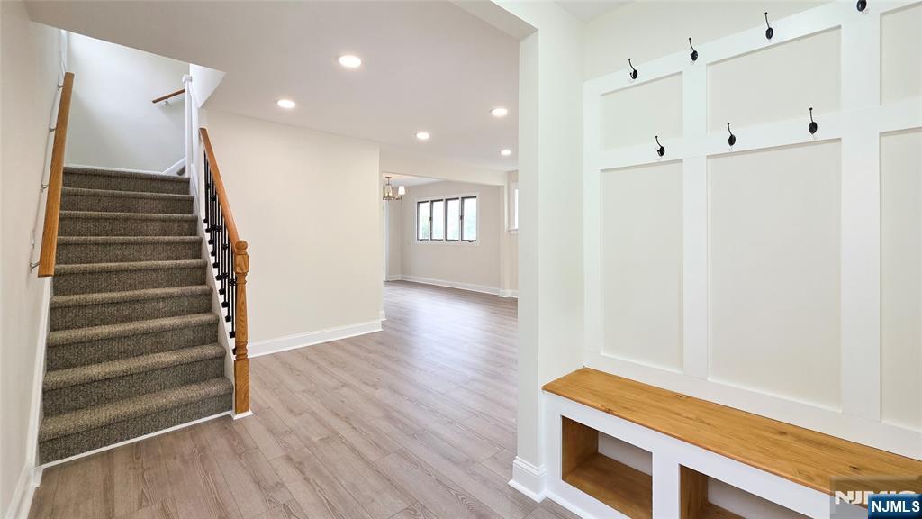 564 Maple Avenue Property Photo 3