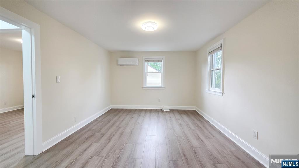 564 Maple Avenue Property Photo 21