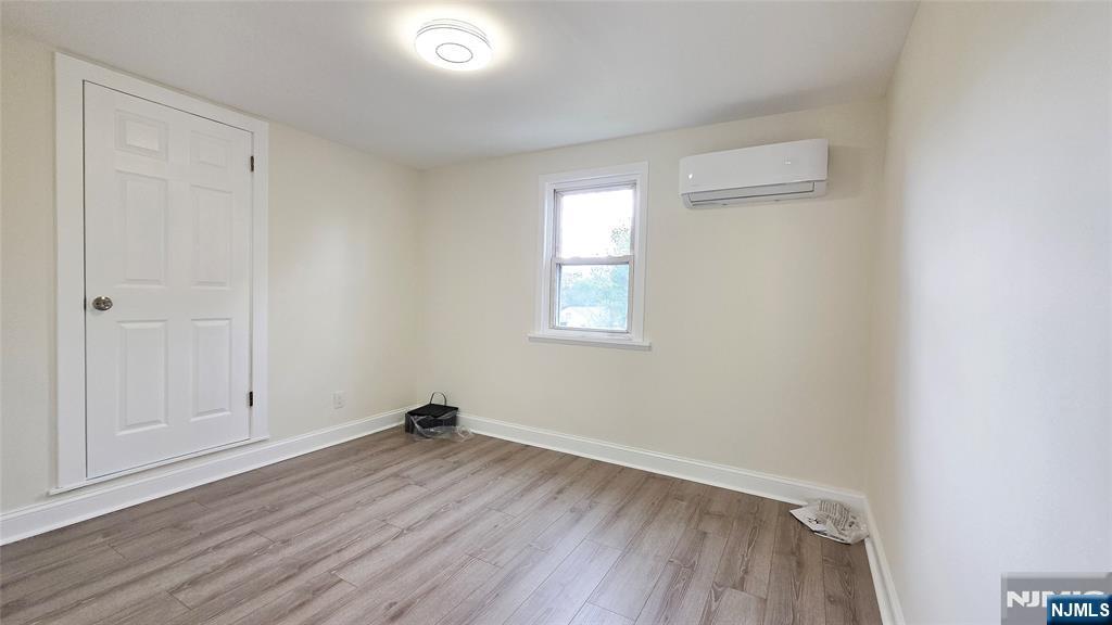 564 Maple Avenue Property Photo 25