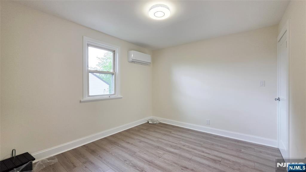 564 Maple Avenue Property Photo 27