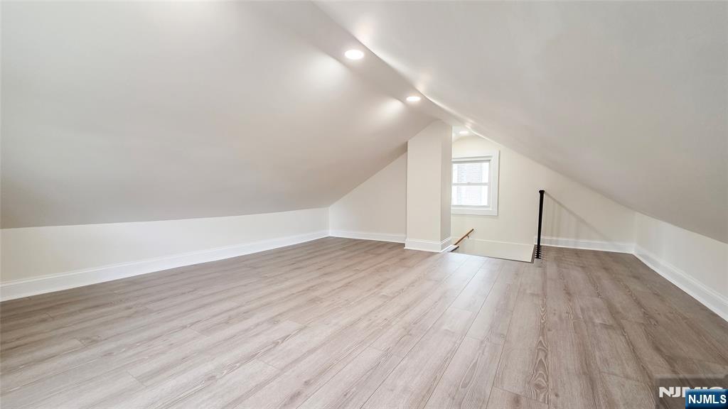 564 Maple Avenue Property Photo 34