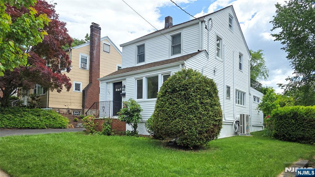 564 Maple Avenue Property Photo 43