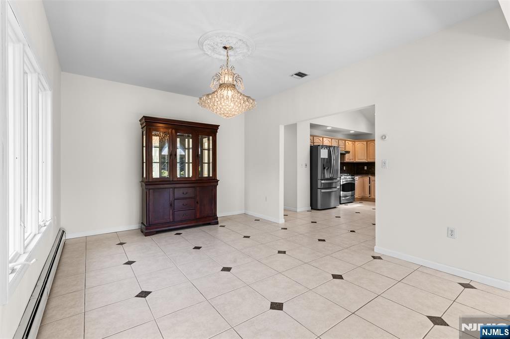 499 Morse Avenue Property Photo 11