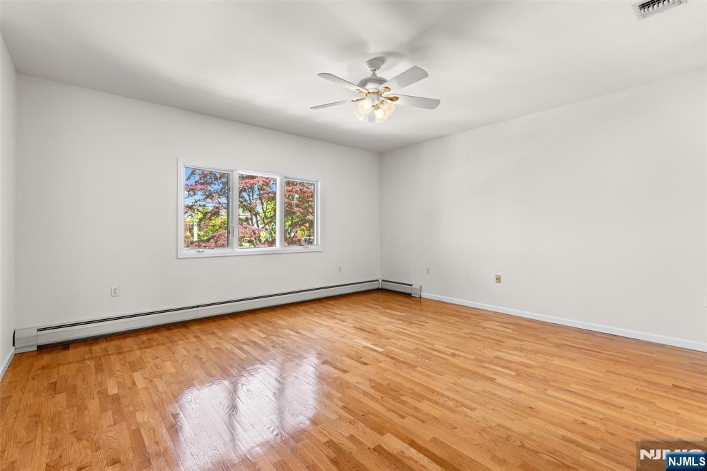 499 Morse Avenue Property Photo 25