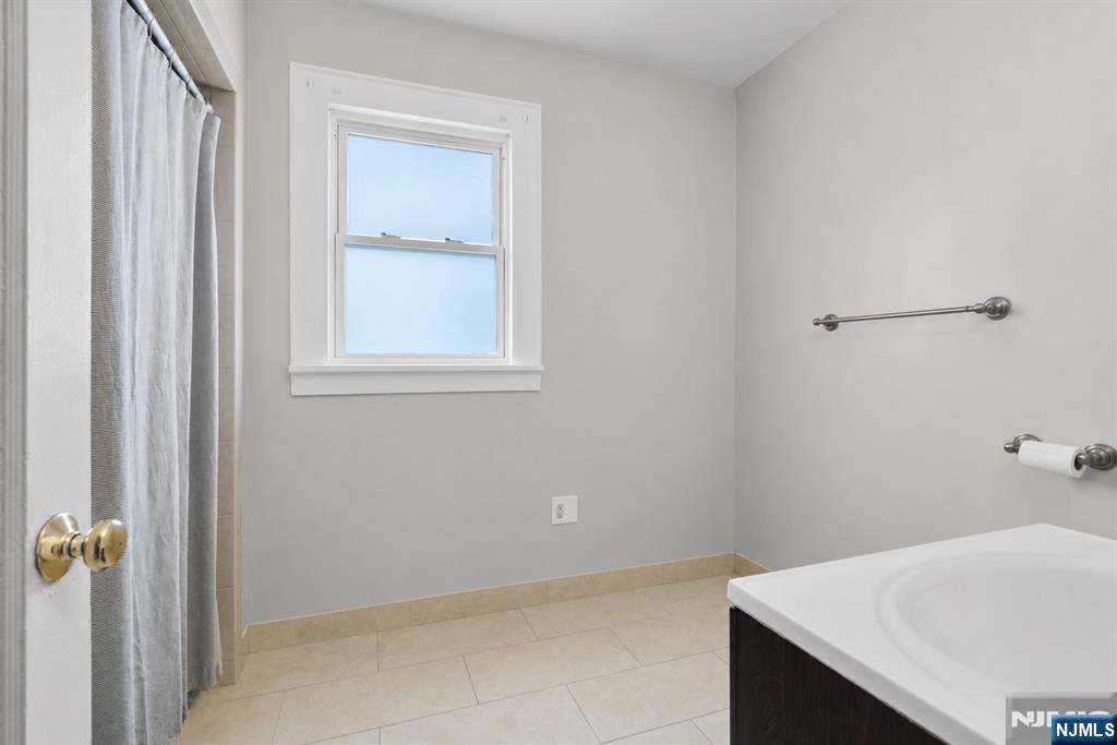 62 Vreeland Avenue Property Photo 27