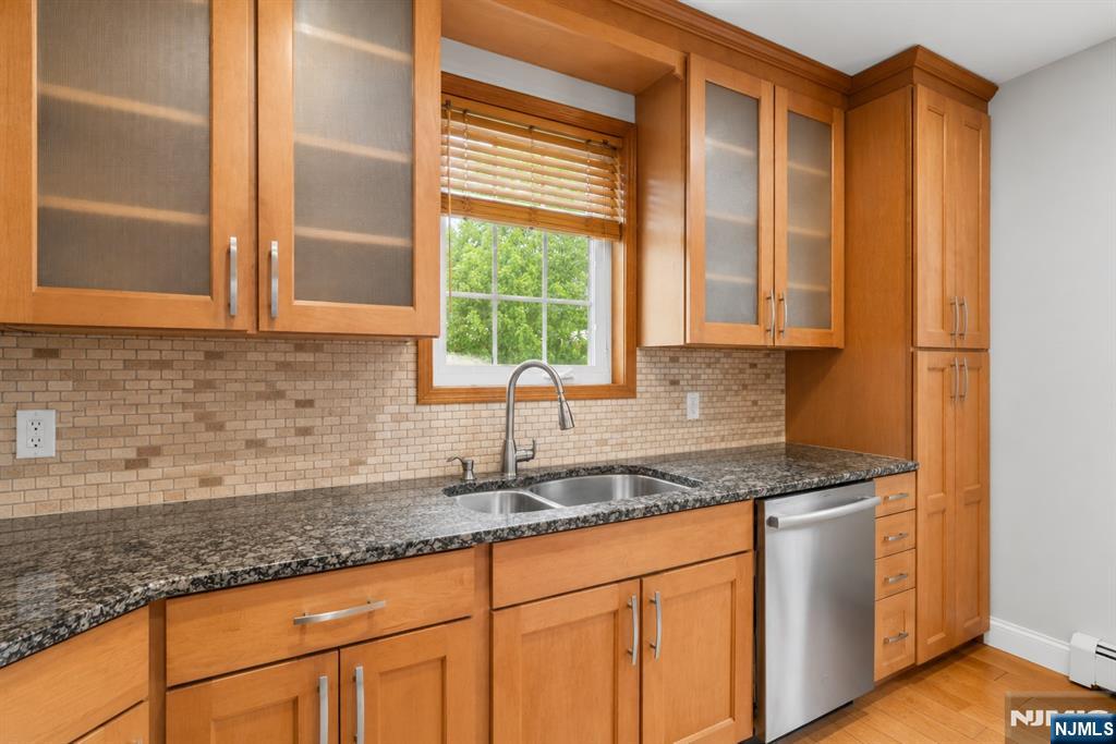 62 Vreeland Avenue Property Photo 33